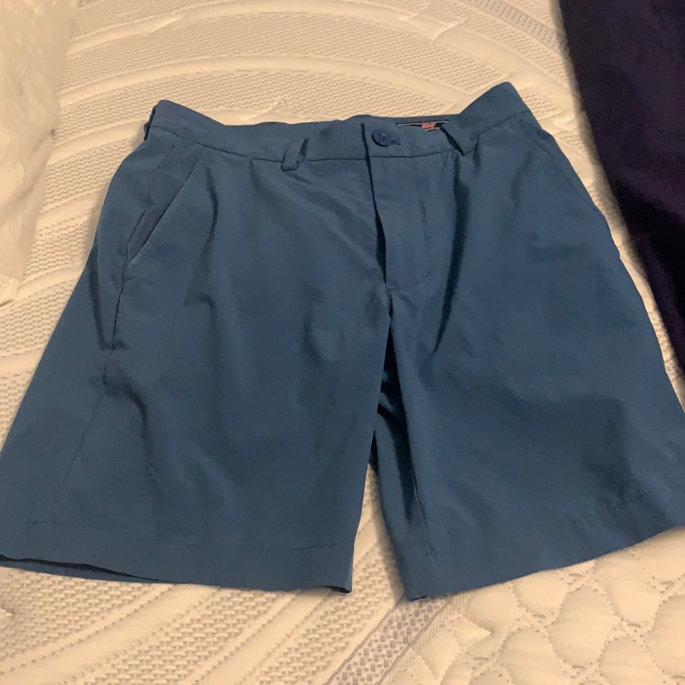 Vineyard vines golf shorts